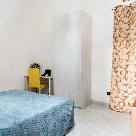 Tina House & Parking By Barbarhouse Bari